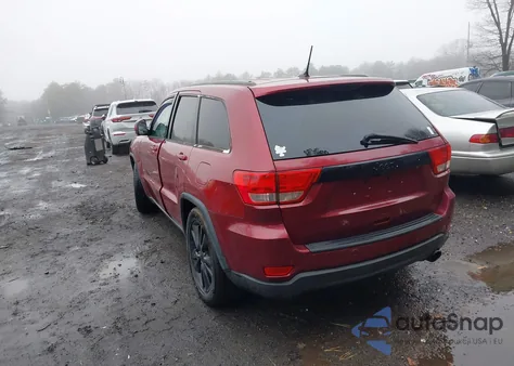 2013 Jeep Grand Cherokee Laredo Altitude z USA, uszkodzony, nr VIN 1C4RJFAG2DC587891